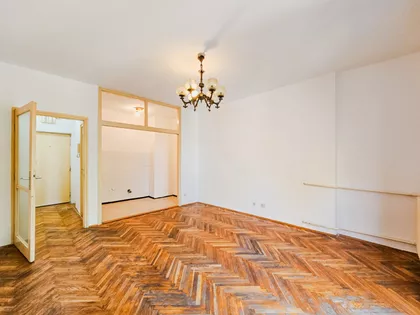Bogdana Tirnanića | 4zida.rs