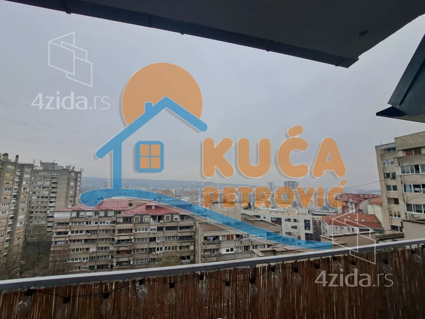 Jednoiposoban stan | 4zida