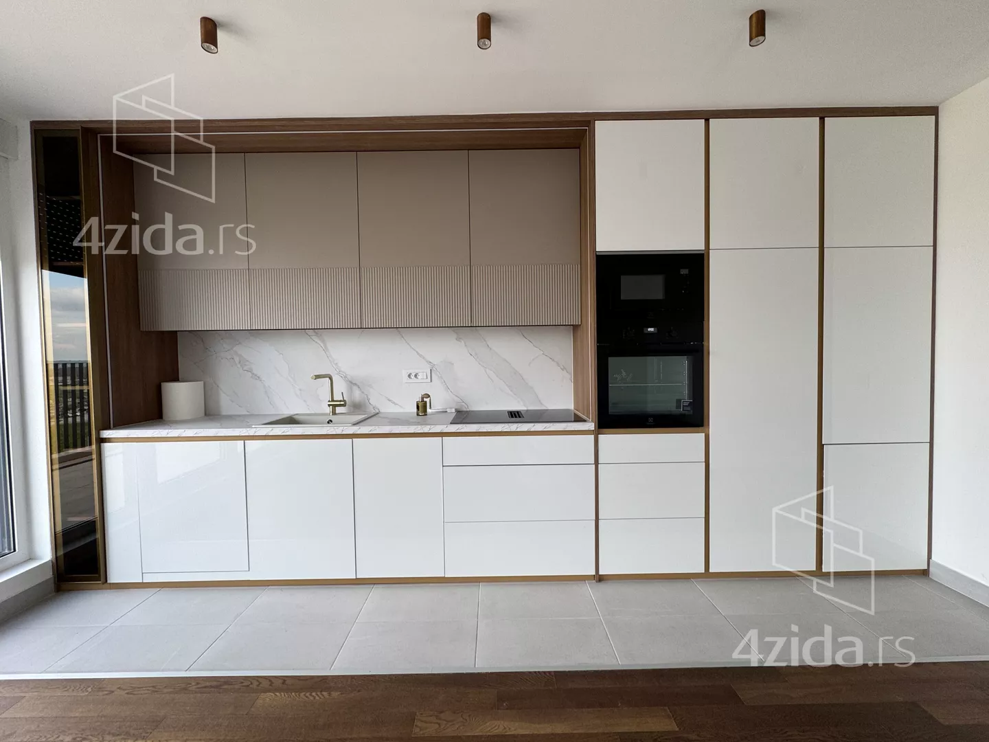 Troiposoban stan | 4zida