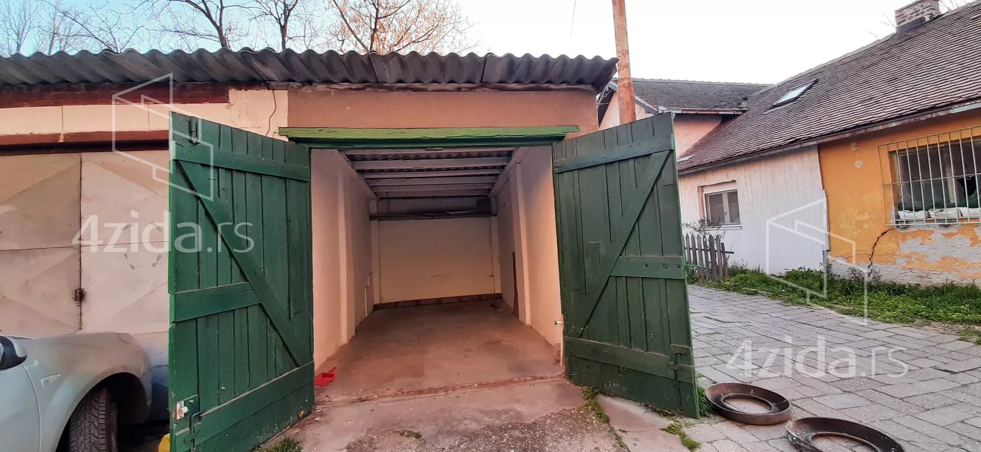 Garaža | 4zida