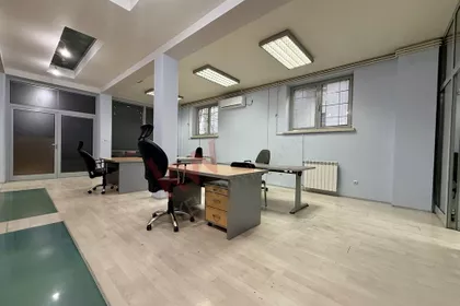 Makenzijeva | 4zida.rs