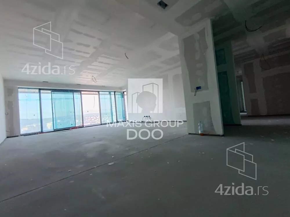 Četvoroiposoban stan | 4zida