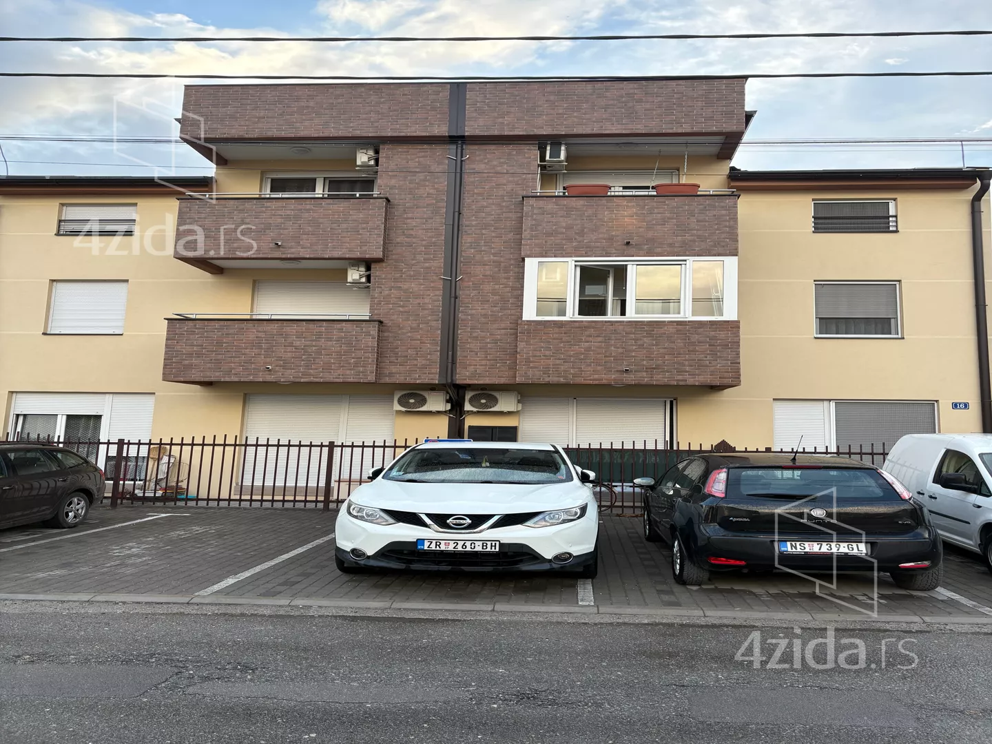 Garsonjera | 4zida