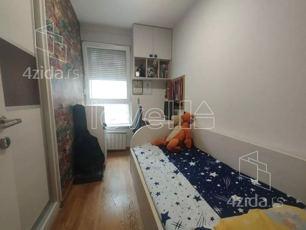 Troiposoban stan | 4zida