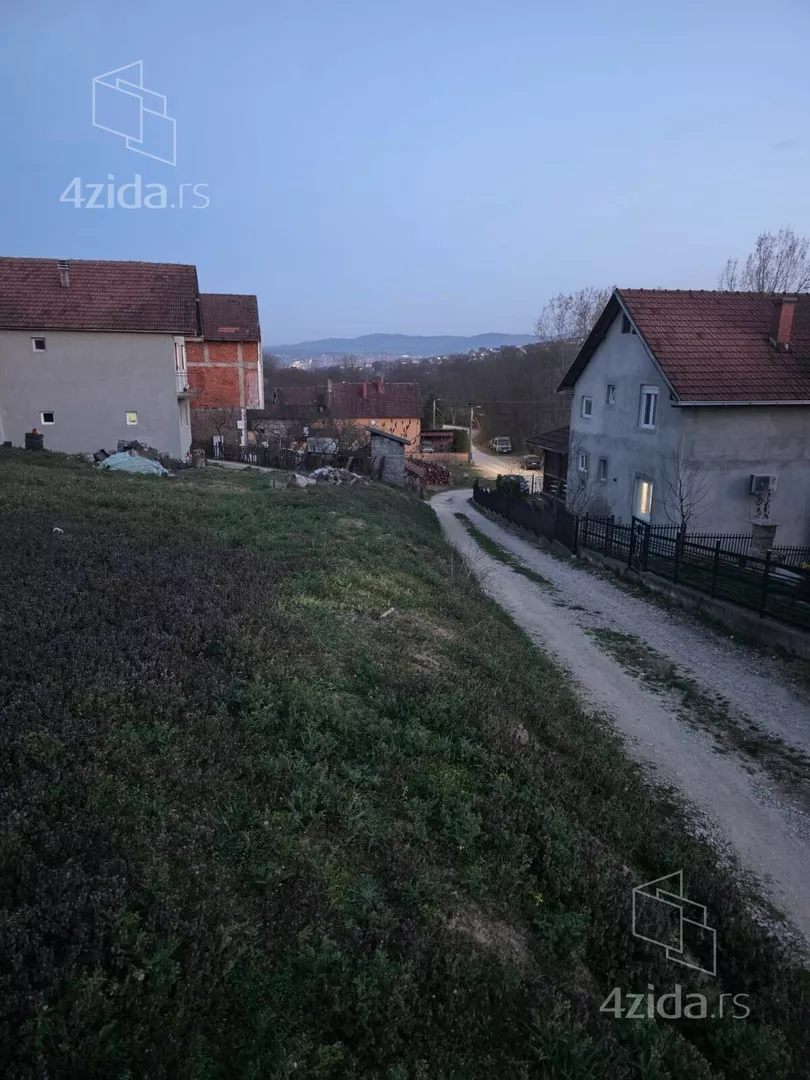 Građevinsko zemljište | 4zida