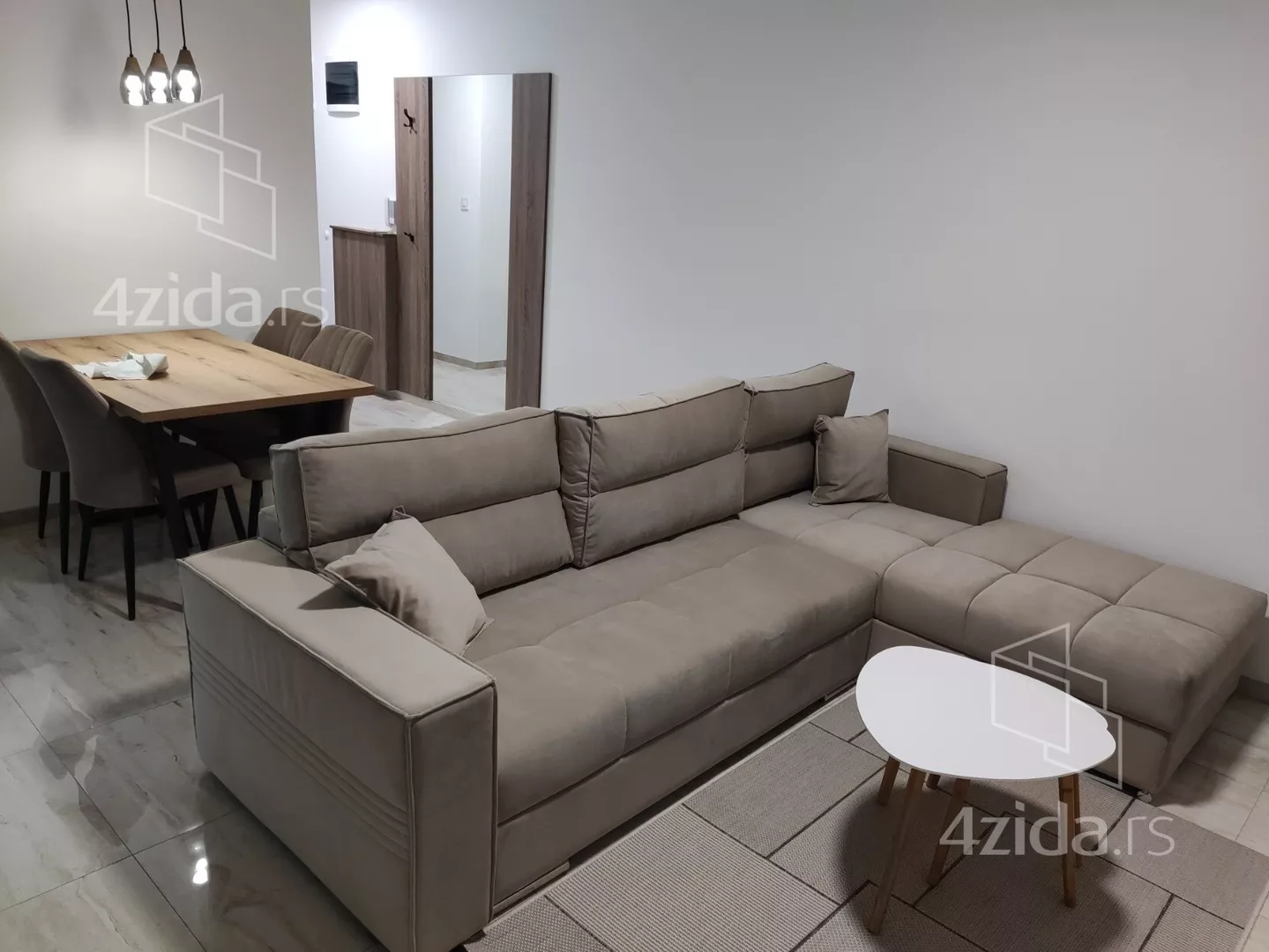 Jednoiposoban stan | 4zida