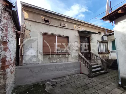 Cara Dušana | 4zida.rs