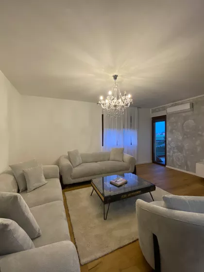 Orlovićeva 84 | 4zida.rs