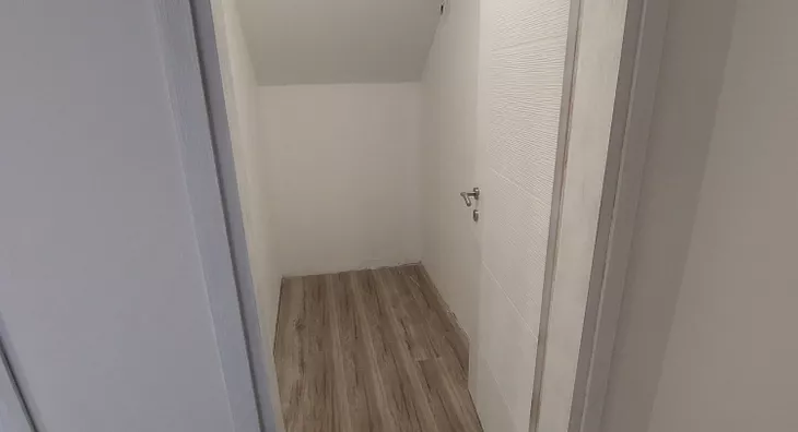 Četvoroiposoban stan | 4zida