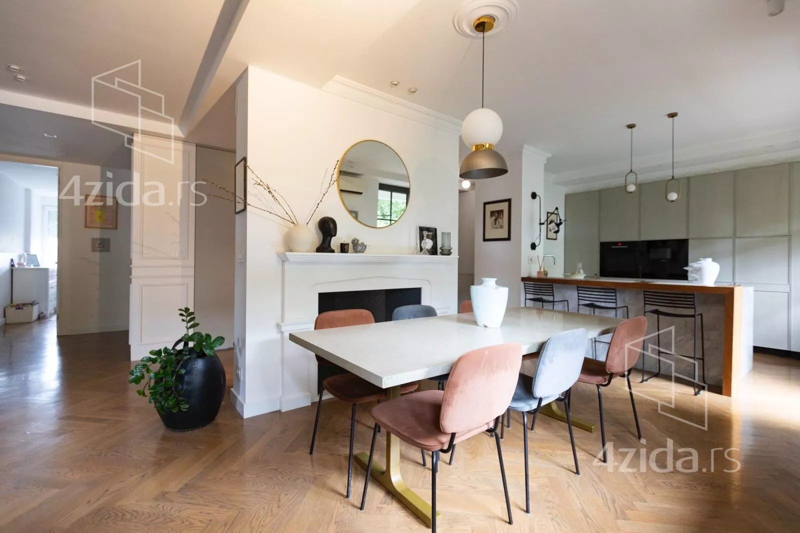 Četvorosoban stan | 4zida