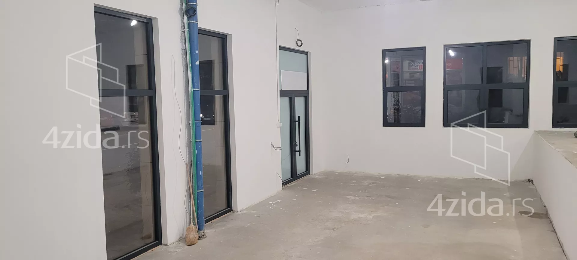 Poslovni prostor | 4zida