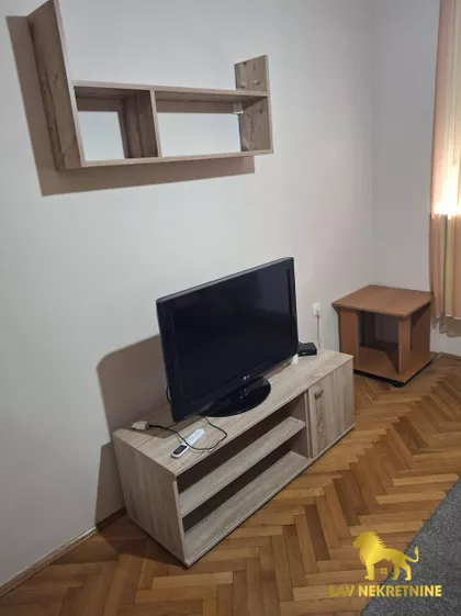 LUKIJANA MUŠICKOG | 4zida.rs