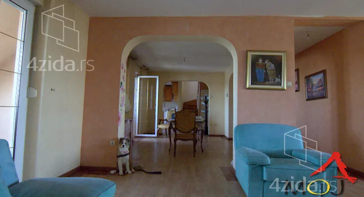 Petosoban stan | 4zida