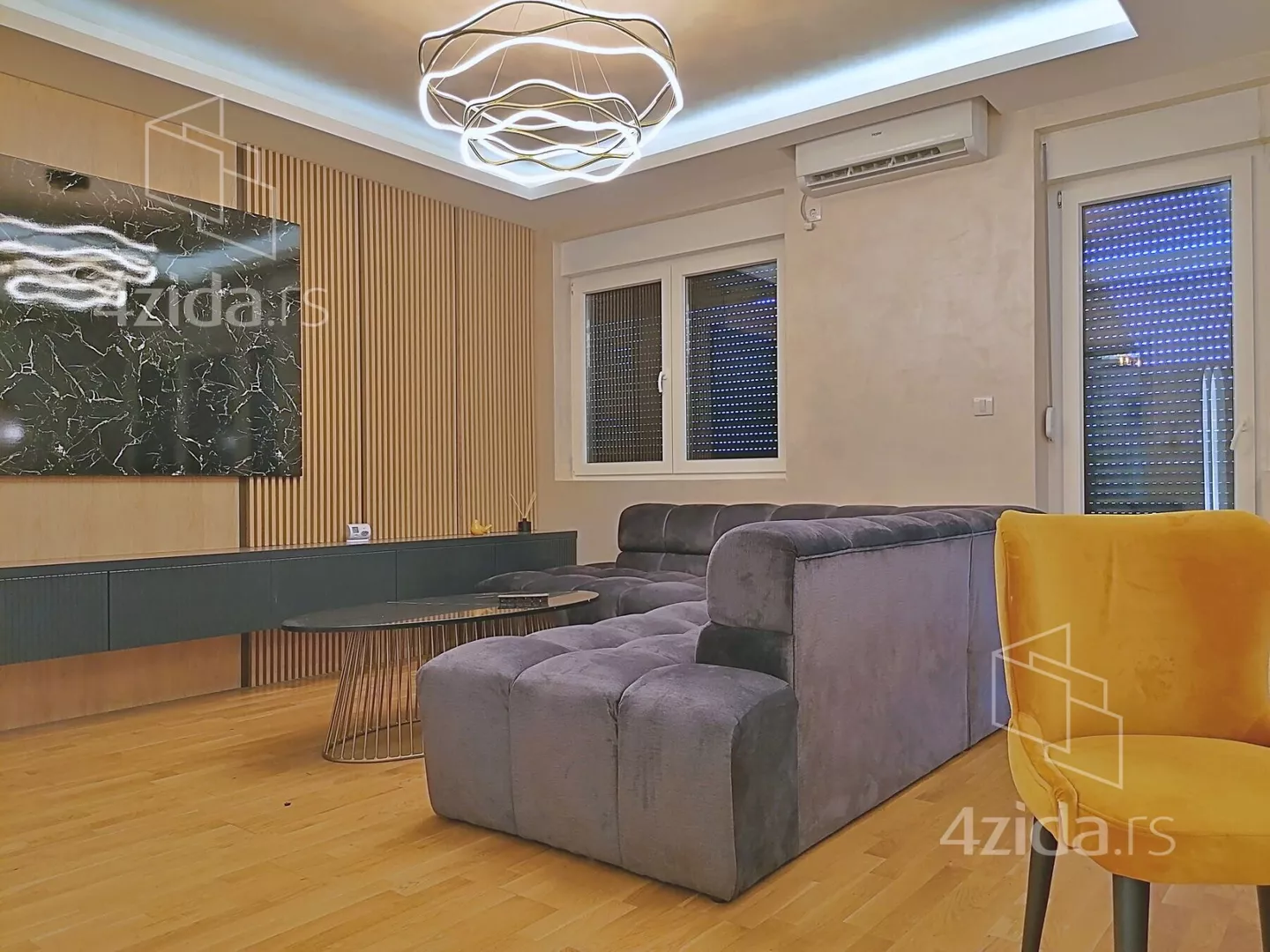 Troiposoban stan | 4zida