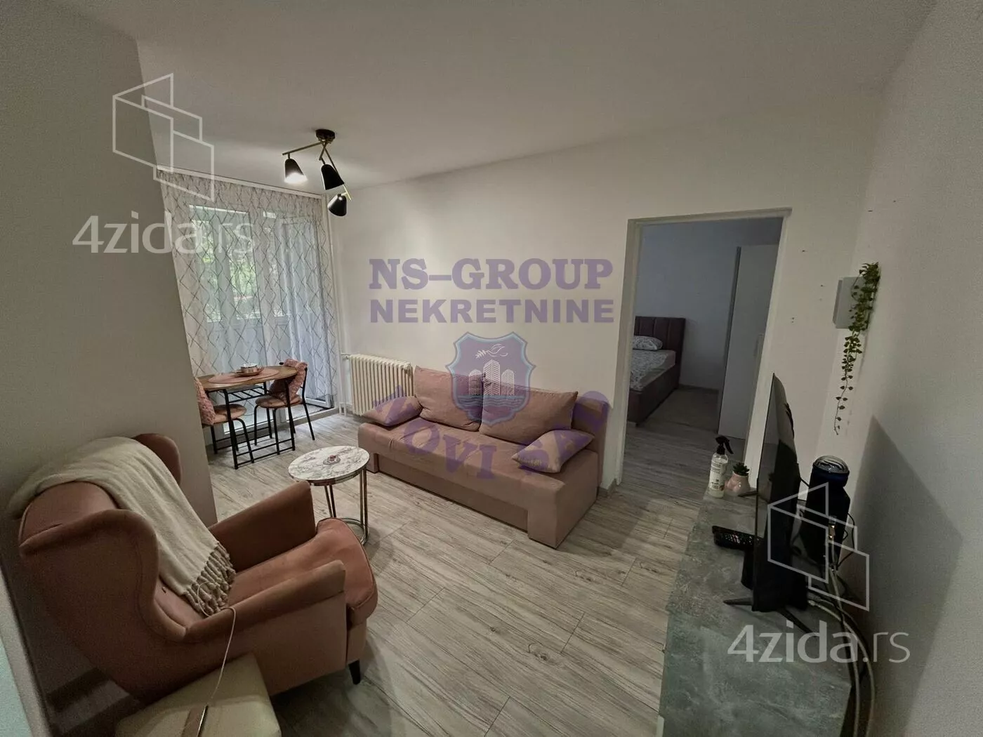 Jednoiposoban stan | 4zida