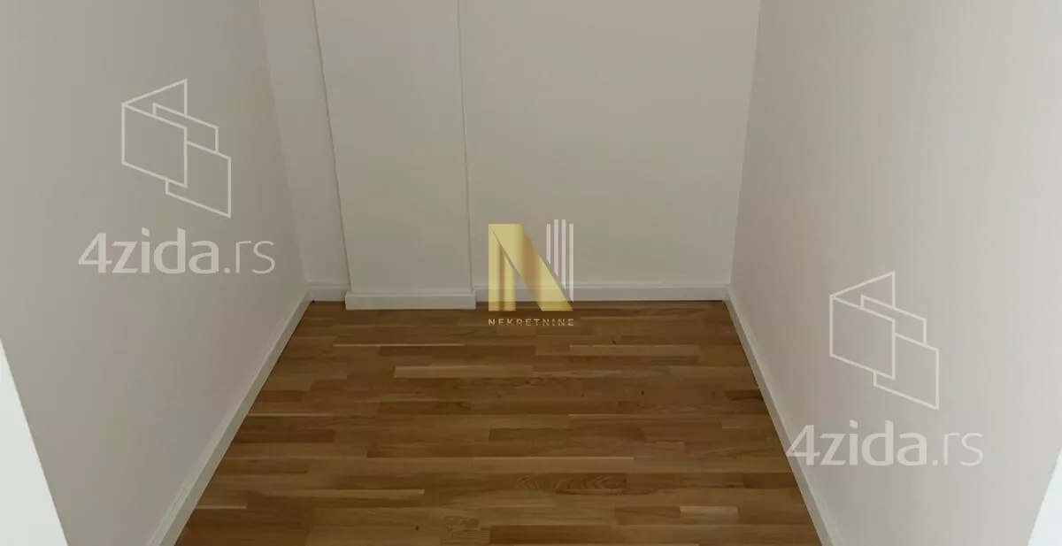 Četvoroiposoban stan | 4zida