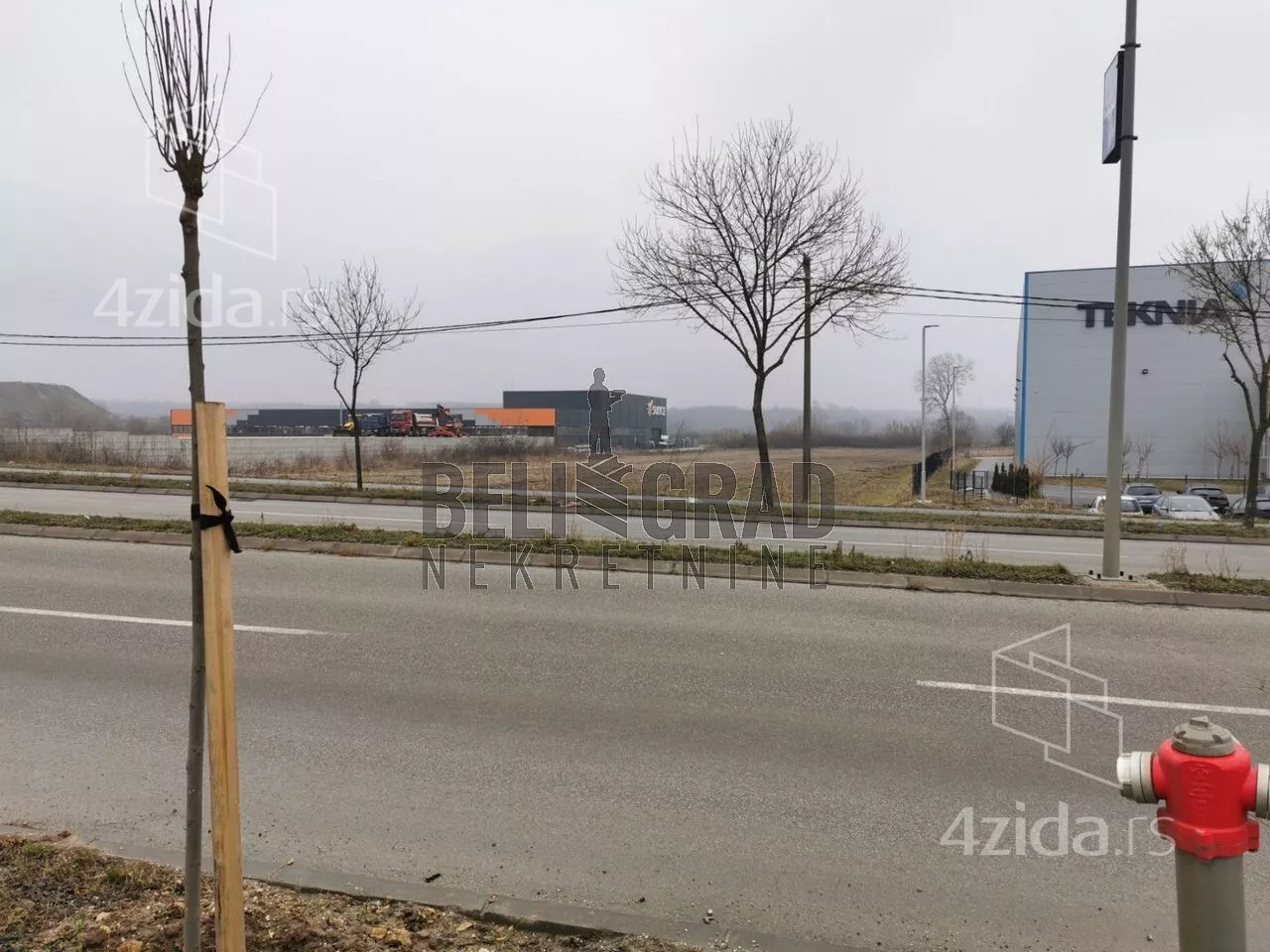 Plac | 4zida