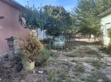 Okolne lokacije | 4zida.rs