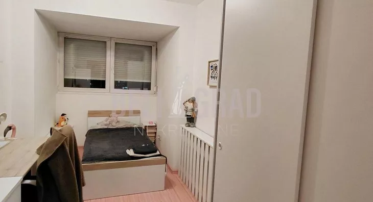 Četvoroiposoban stan | 4zida