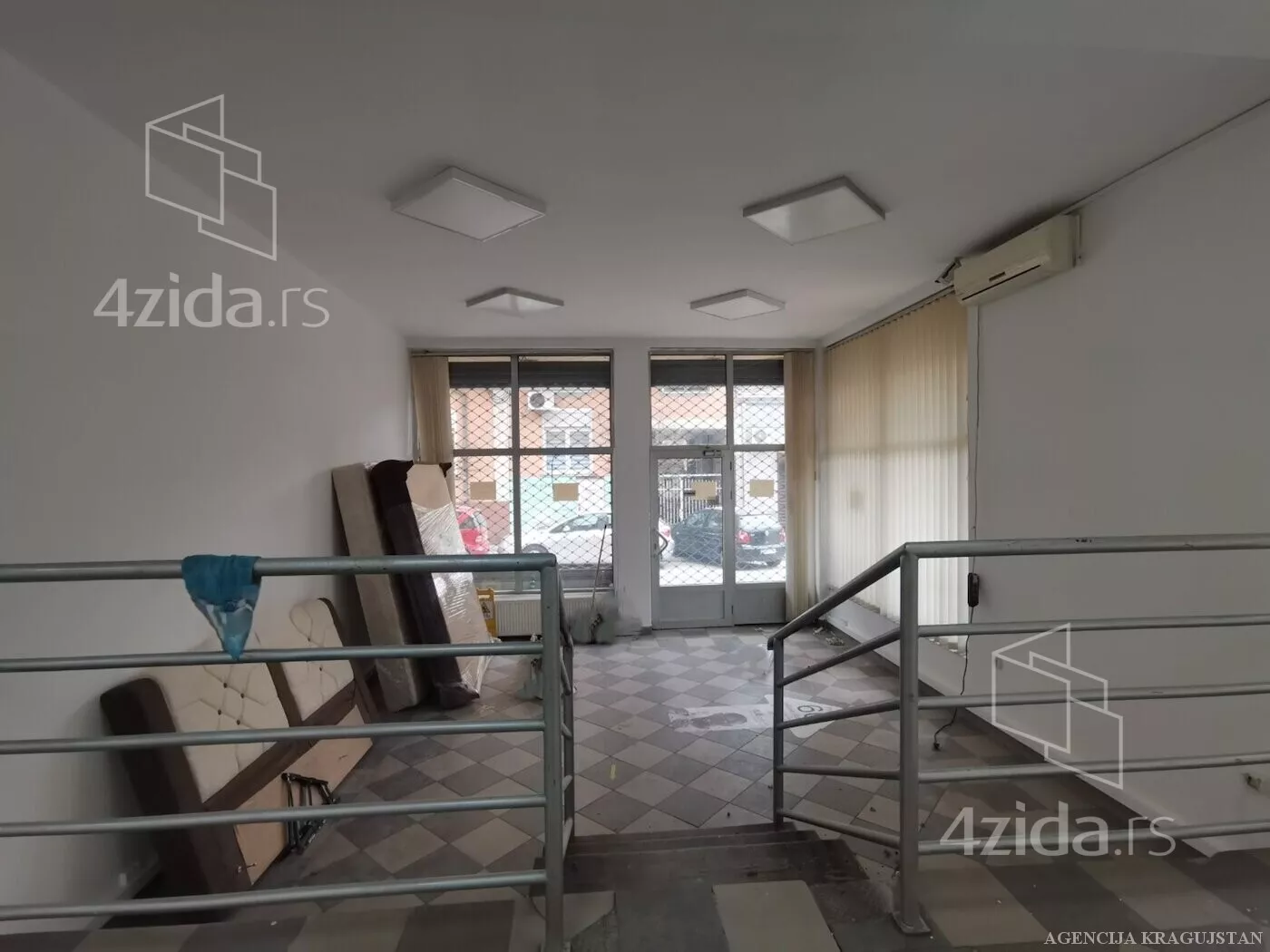 Poslovni prostor | 4zida