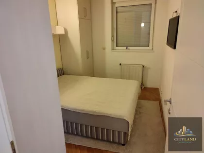 Ekonomski/Pravni Fakultet | 4zida.rs