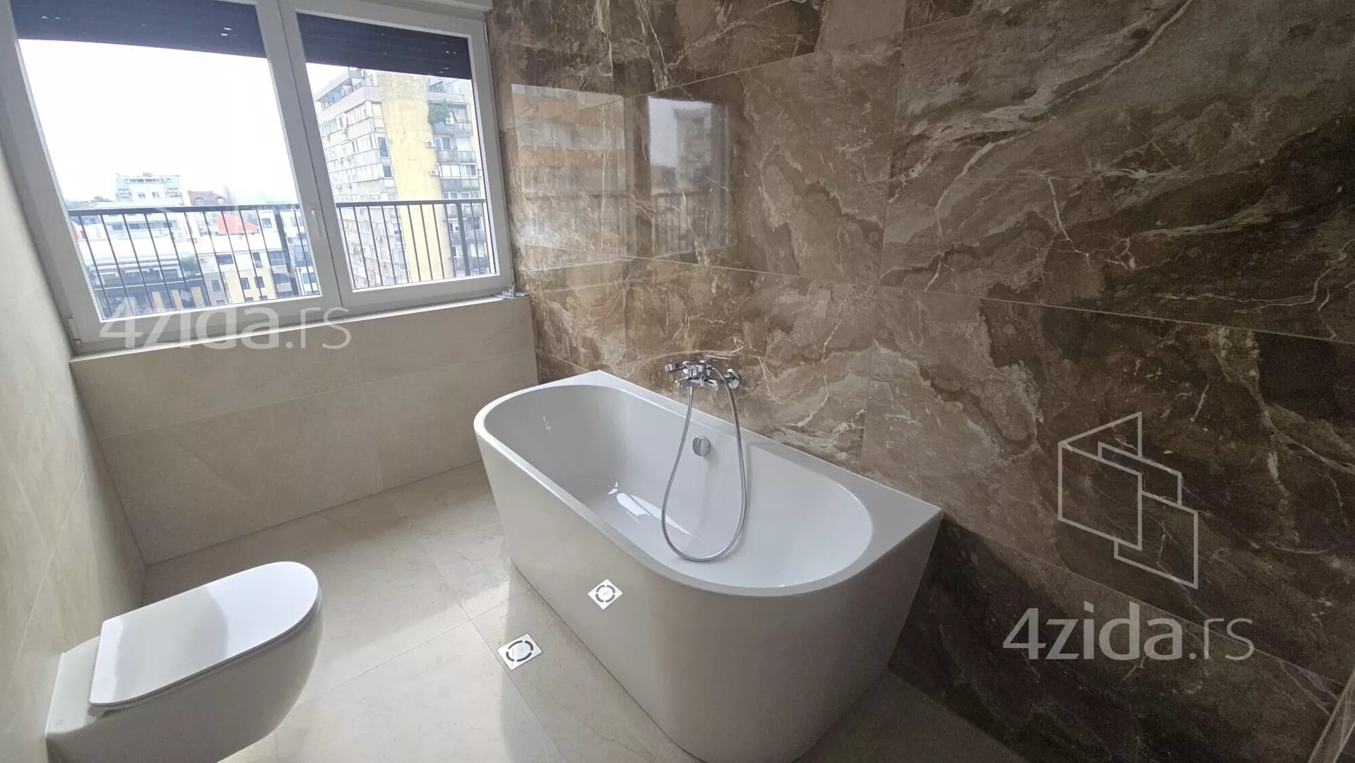 Četvorosoban stan | 4zida