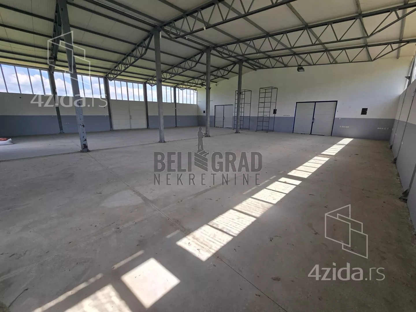 Plac | 4zida