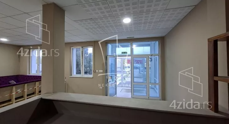 Poslovni prostor | 4zida