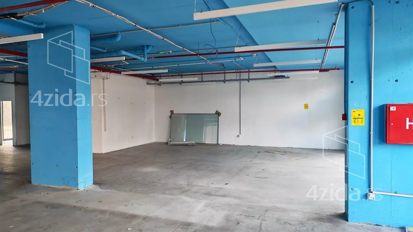 Poslovni prostor | 4zida