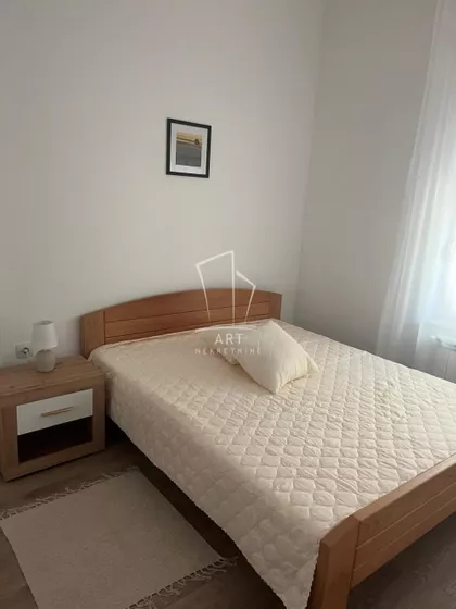 Komnen Barjaktara | 4zida.rs