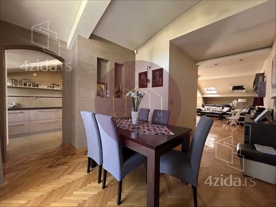 Petosoban stan | 4zida