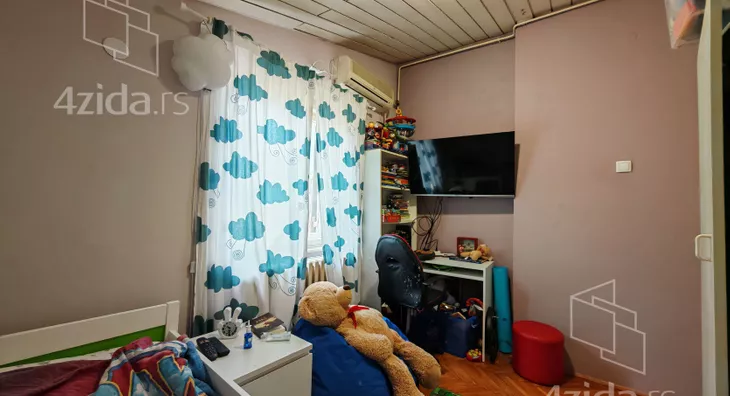 Troiposoban stan | 4zida