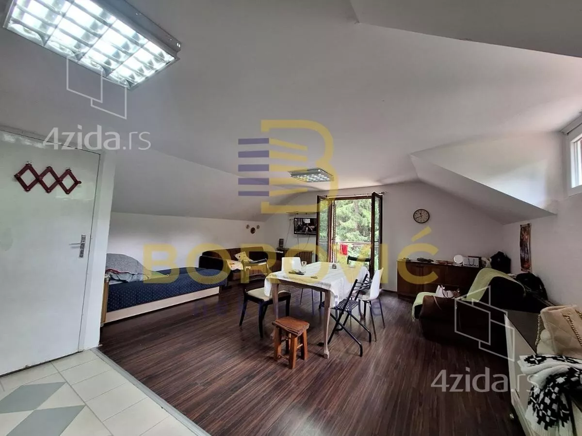 Kuća | 4zida