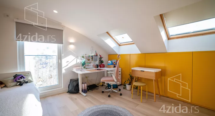 Petosoban stan | 4zida