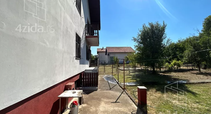3-etažna kuća | 4zida