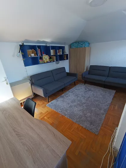 Ekonomski/Pravni Fakultet | 4zida.rs