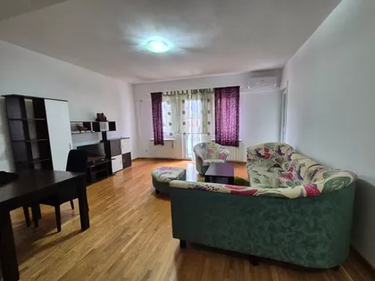 Centar preko Lepenice | 4zida.rs