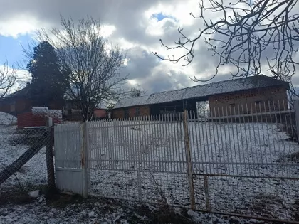 ul.Nikole Tesle, Golobok | 4zida.rs