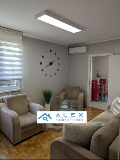 Katarine Ivanović | 4zida.rs