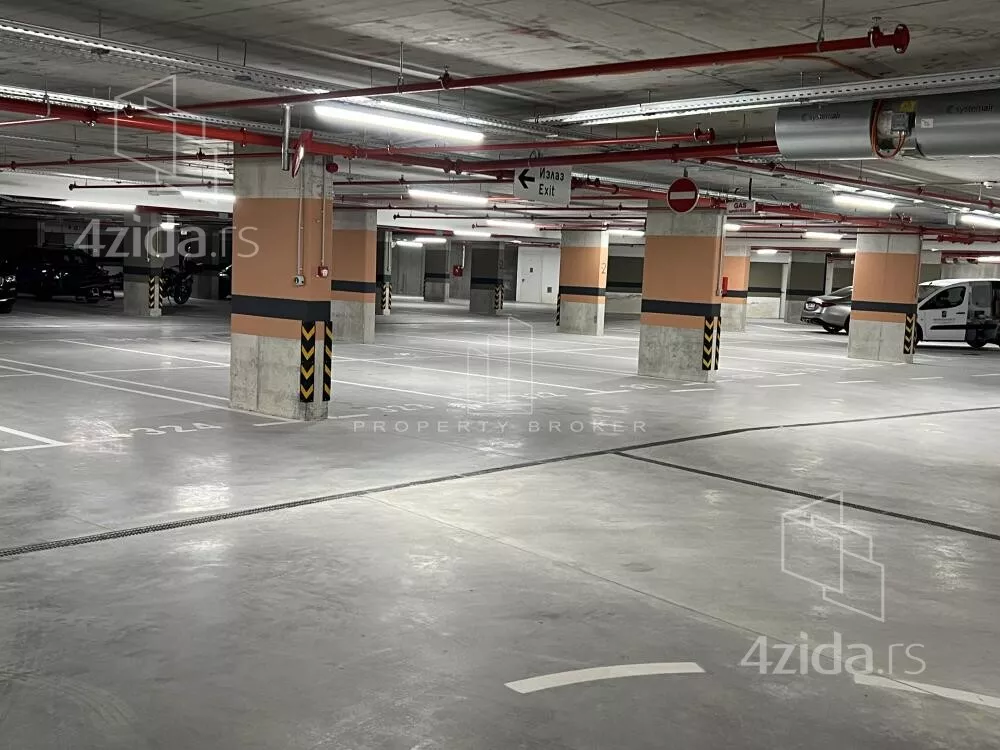 Garaža | 4zida