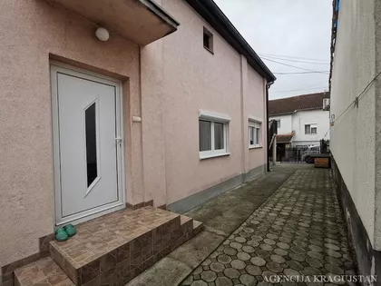Vašarište | 4zida.rs