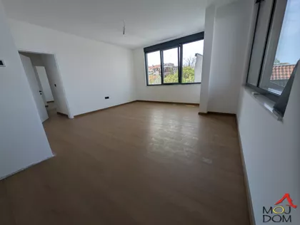 Bulevar Patrijarha Pavla (Somborski Bulevar) | 4zida.rs