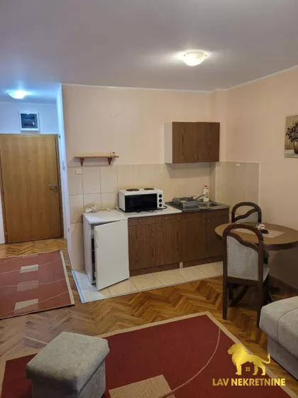 DANILA KIŠA | 4zida.rs