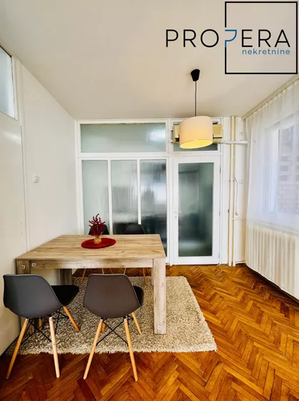 Trg Učitelj Tase | 4zida.rs