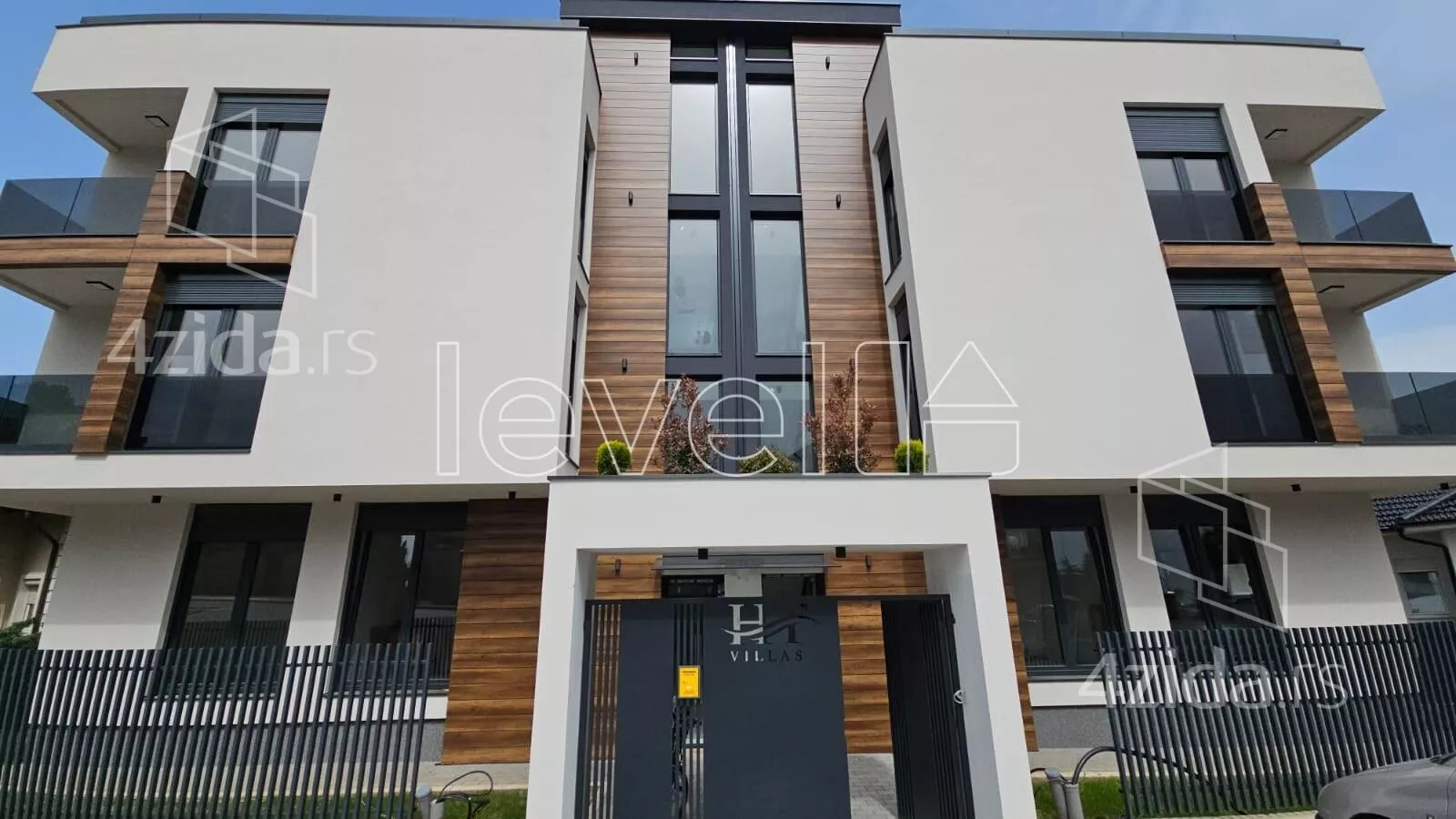 Četvorosoban stan | 4zida