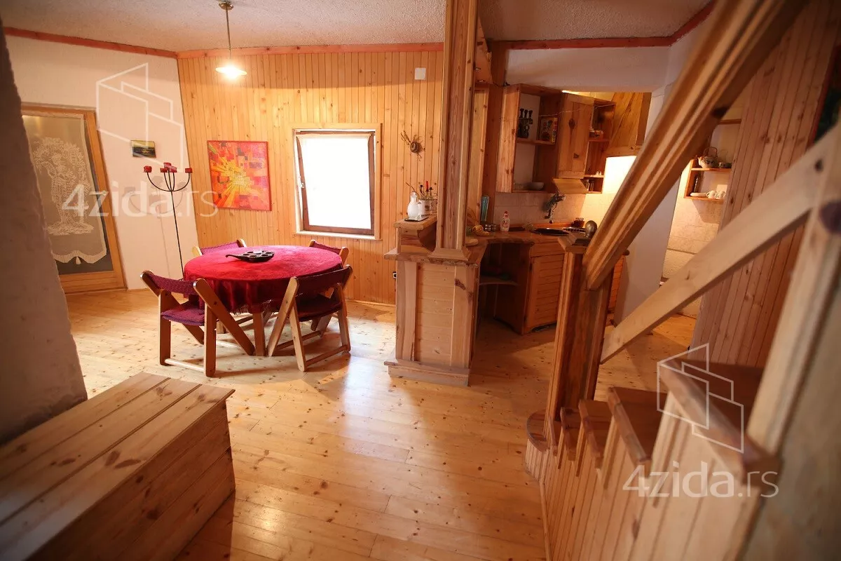 4-etažna kuća | 4zida