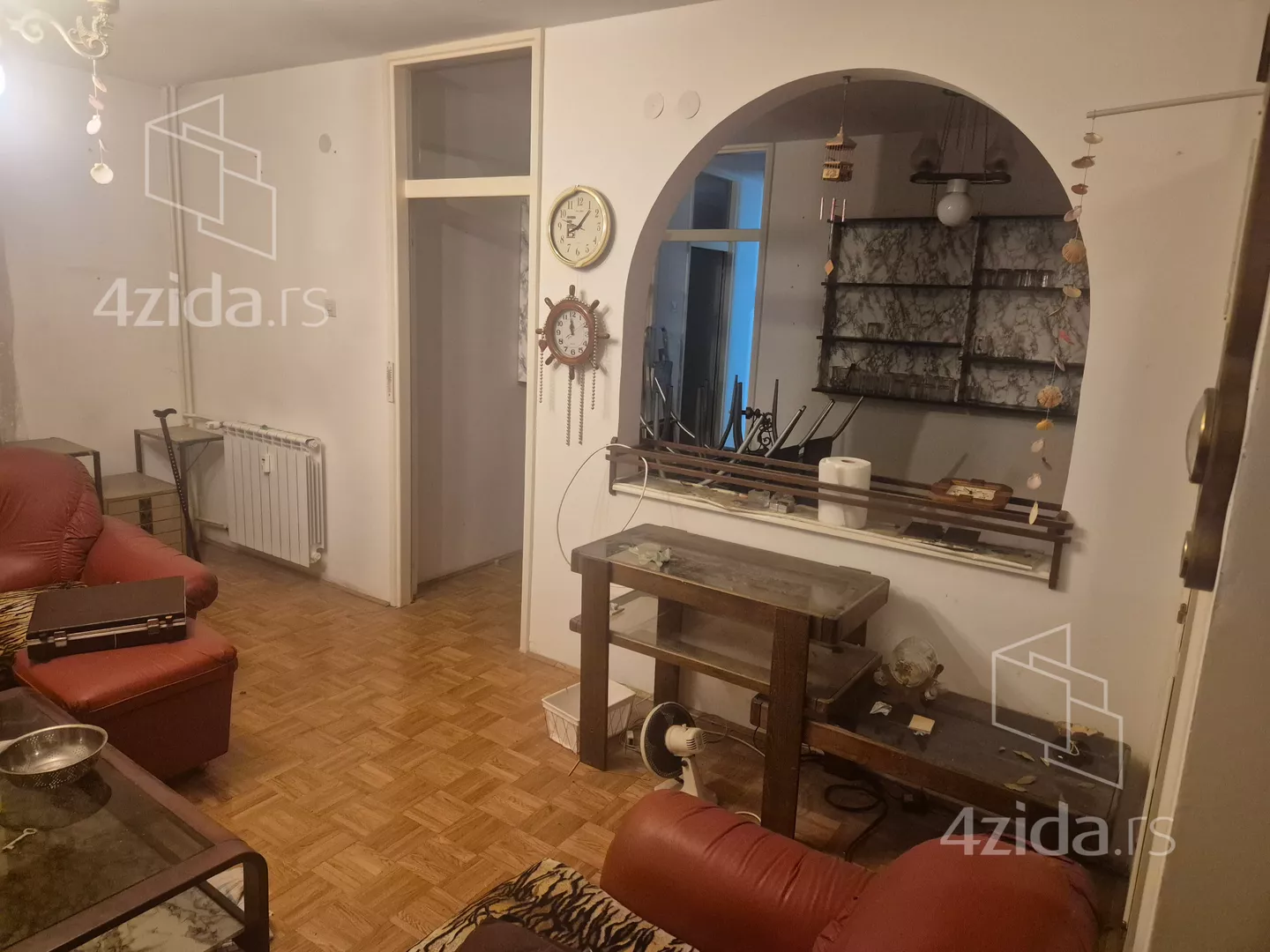 Troiposoban stan | 4zida