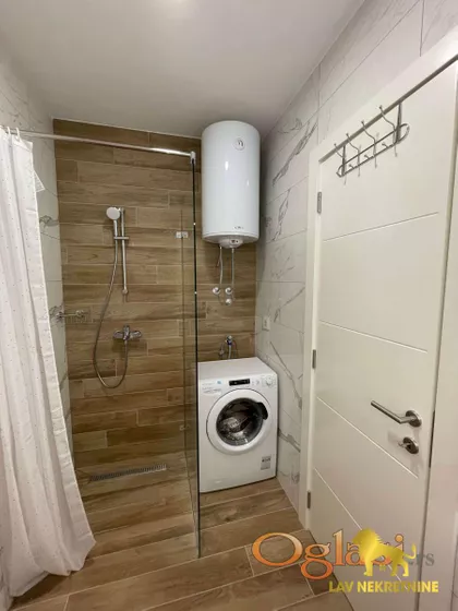 LAZE LAZAREVIĆA | 4zida.rs