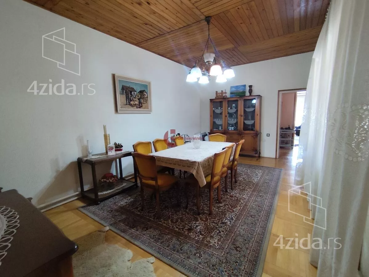 Kuća | 4zida