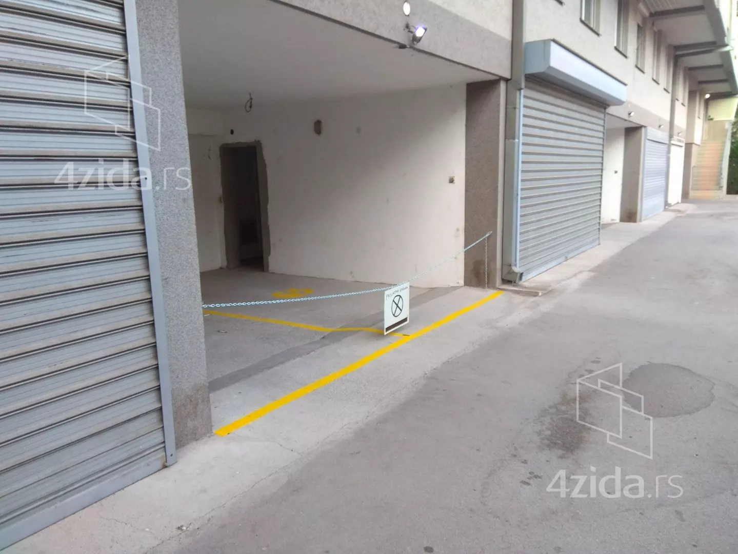 Garaža | 4zida